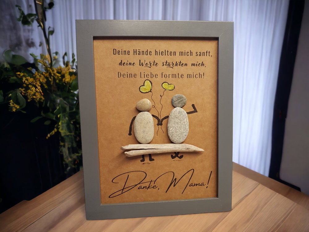 Deine Hände hielten mich sanft, deine Worte stärkten mich, deine Liebe formte mich. Danke Mama!