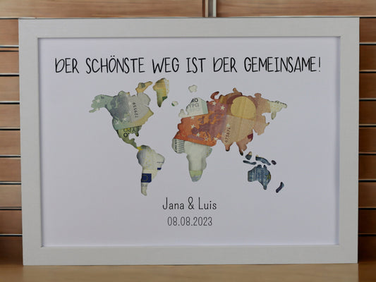 Wunscherfüller Weltkarte für die Reise und Geld im Hintergrund