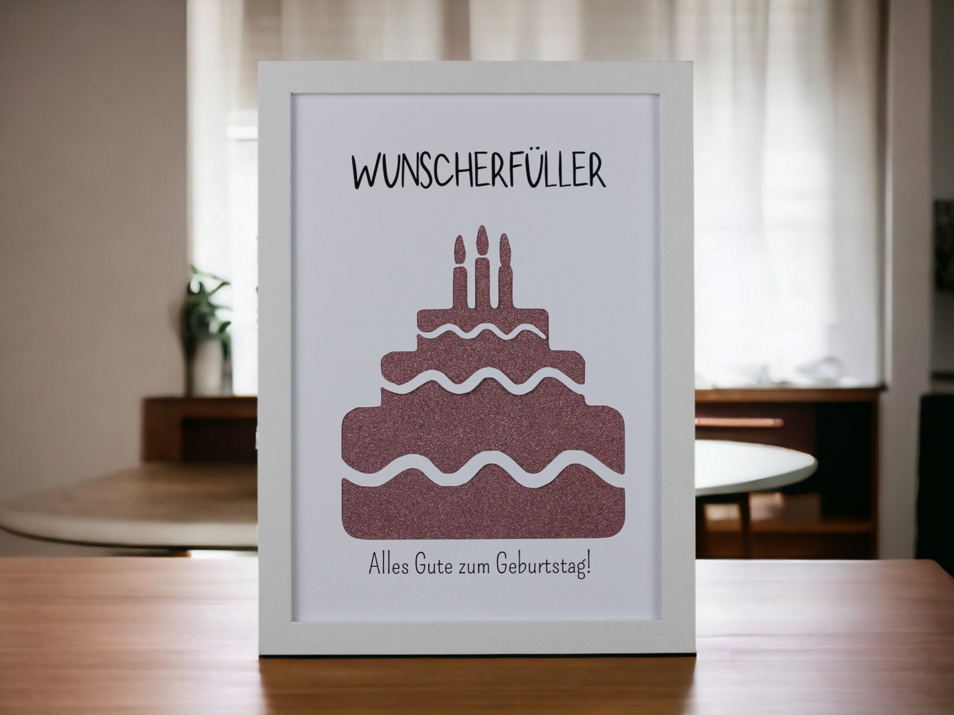 Wunscherfueller Torte mit glitzerndem Hintergrund