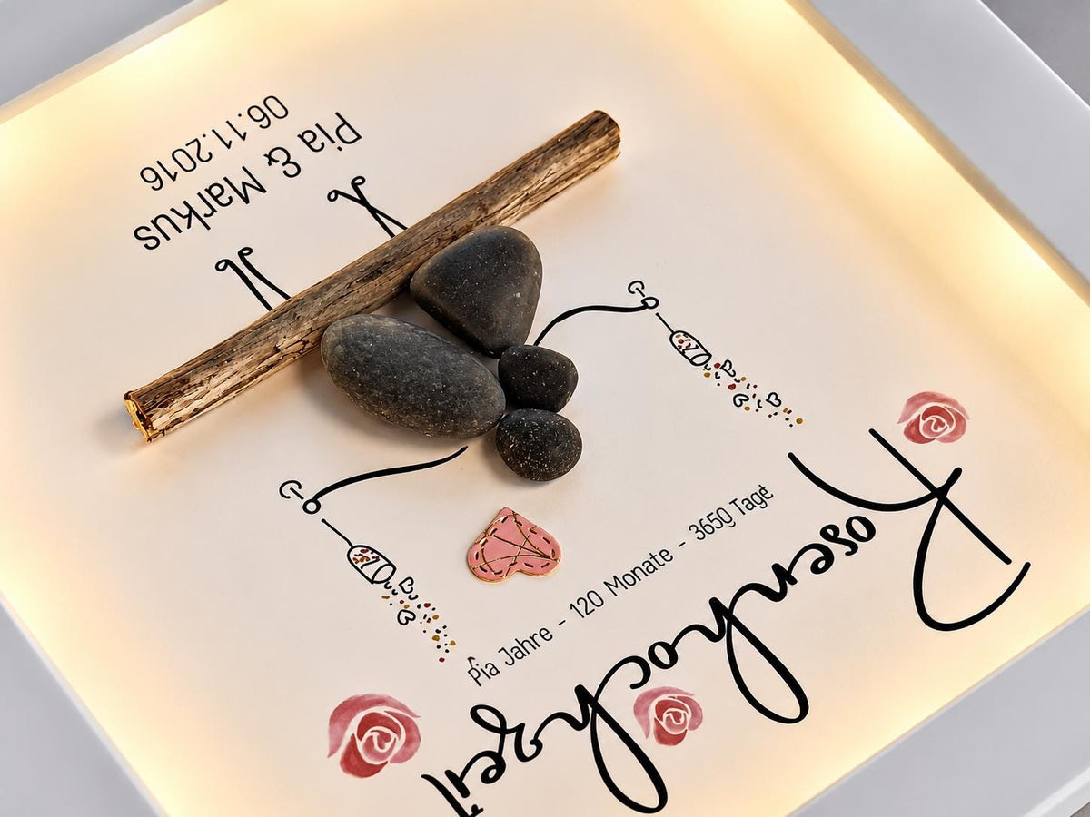Steinbild zur Rosenhochzeit / 10. Hochzeitstag personalisierbar + optional mit Beleuchtung / Licht -individuelles Geschenk für Paare – Produktansicht 3