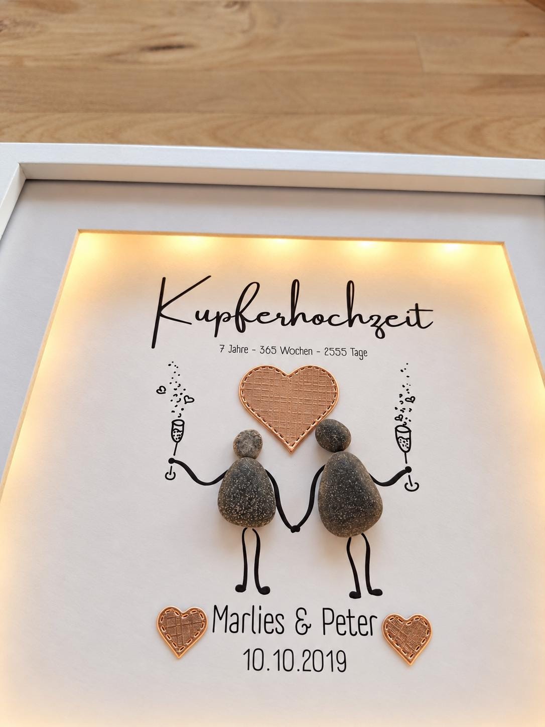 Steinbild als Geschenk zum 7. Hochzeitstag / Kupferhochzeit personalisierbar – Produktansicht 2