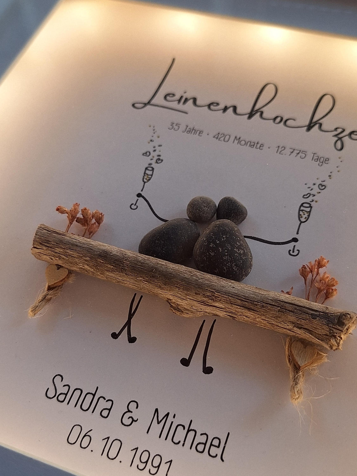 Süsses Steinbild zur Leinenhochzeit / Leinwandhochzeit – Produktansicht 5